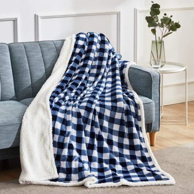 China Wholesale Single Bed Sofa Autumn and Winter Warm Soft Polyester Fleece Plaid 100% Cozy Sherpa Blanket for sale