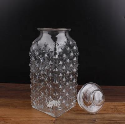 China Tall Freshness Preservation Diamond 2L Glass Storage Jar For Cookie Candy Pastes Food Luxury Glass Vase for sale