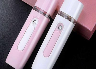 Chine Produits nanos de soin de beauté de pulvérisateur de visage de vapeur facial portatif de réapprovisionnement d'eau à vendre