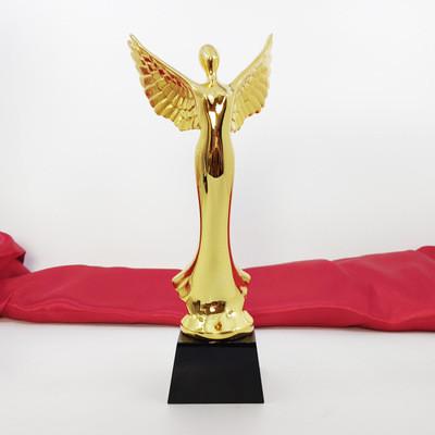 Chine Trophée de récompense de musique de taille du schéma 285mm de vol de résine avec des ailes à vendre