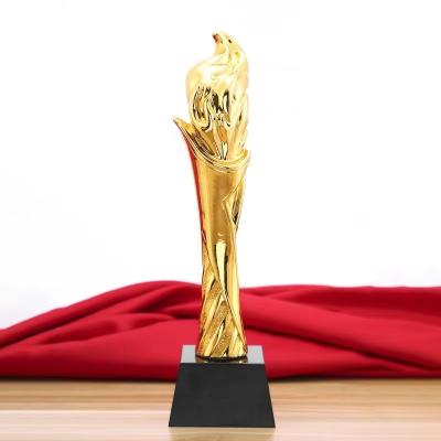 Chine Trophée gravé par coutume de la taille 280mm de résine pour des gagnants de jeu de sports à vendre