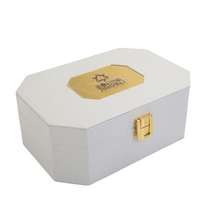 China Promotion Perfume Box White Color Handmade Custom With Hot Stamp Logo Gold Lock Magnet for sale