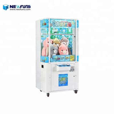 China Hairdressers Cut/Attractive Prize Toy Crane Vending Game Vending Machine Cut Ur Machine Crane Game /Skill Prize for sale