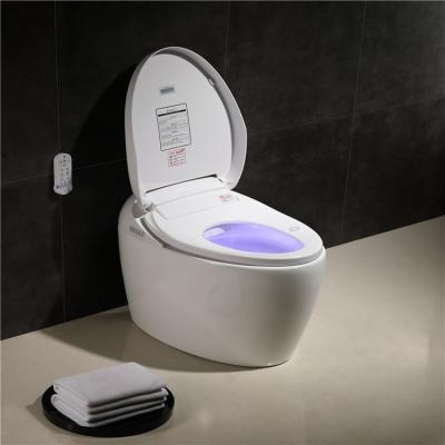 China Wholesale feet sensor flushing automatic self clean ceramic human wc intelligent smart toilet Te koop