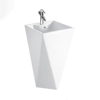 Chine High quality diamond cutting rectangle floor standing sink bathroom pedestal basin ceramic bathroom sinks à vendre