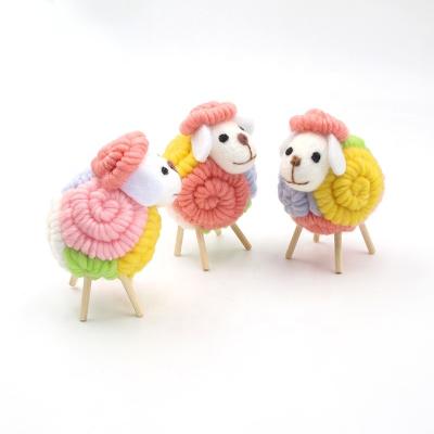 China DIY Christmas Decoration Home Decoration Crafts Gift Wool Felt Colorful Sheep Christmas Holiday Showcase Ornaments DIY Handmade Decor for sale