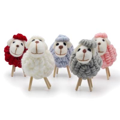 China Christmas Decoration Cartoon Wool Felt Sheep Home Decoration Crafts Handmade DIY Christmas Display Table Ornaments for sale