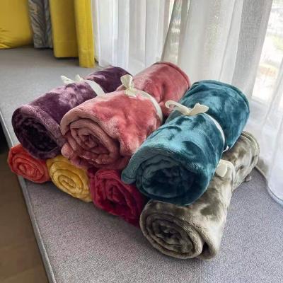 China PORTABLE Solid color four seasons blanket lunch sofa air conditioning leisure flannel blanket for sale