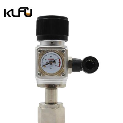 China Válvula de aluminio del lanzamiento de 2000PSI 5/8-18UNF Mini Beer Regulator With Air en venta