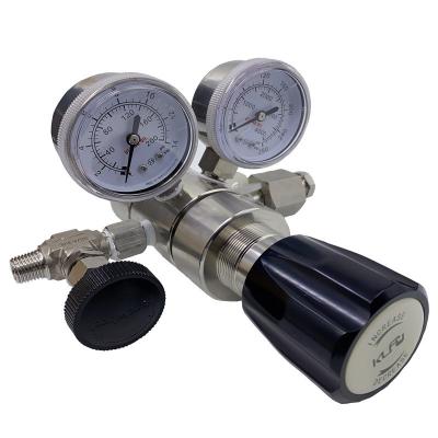 China 316L Silver CO2 Regulator Dual Stage Lab Regulator With Shut Off Valve for sale