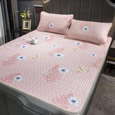 China Brand Non-disposable Logo Desings Bed Sheet Latex Mat Ice Silk Cartoon Flat Sheet Bed Cover for sale