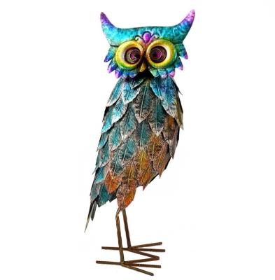 China Hand Painted Lawn and Garden Ornaments Metal Owl Decoration Art for sale