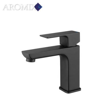 China Luxury Square Mixers Matt Black Gold Silver Single Hole Ware Matt Black Gold Silver Single Hole Bathroom Basin Sink Sanitary Water Faucet for sale