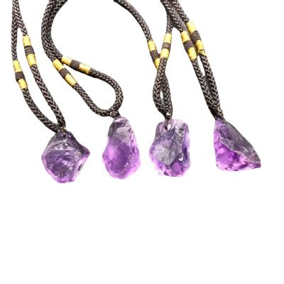 China Europe Raw Material Natural Amethyst Pendant Crushed Stone Gifts Crystal Self Healing Jewelry for sale