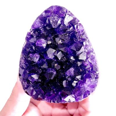 China Wholesale Natural Europe Amethyst Cave Healing Crystal Cluster Home Decorations for sale