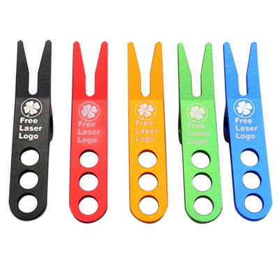 China Golf Accessory Custom Color and Logo Aluminum Golf Pitch Mark Repairers Green Custom Fork Golf Divot Repair Tool Ball Marker Custom for sale