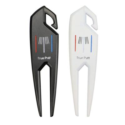 China Wear On Size Free Sample Wear Size Metal Throwing Fork Golf Zinc Alloy Digging Repair Tool With Ball Marker Line for sale