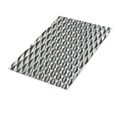 China Decorative 316 304 201 430 310s 0.3mm Stainless Steel Checkered Sheet Ceiling Sheets / Cladding for sale