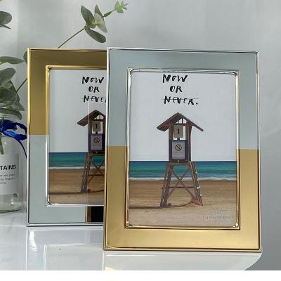 China Table Development Horizontal Vertical Photo Frame Eco-friendly Durable 10 Inch Metal Aluminum Alloy Epoxy Single Picture Frame for sale