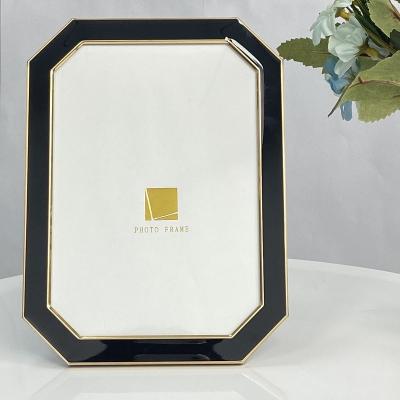 China Durable Eco-Friendly Birthday Gifts 10 Inch Picture Frames A4 Silver Metal Certificate Frame Gold Aluminum Profile for sale