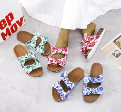 China Fashion Trend New Arrival Summer Hawaii Style Slides Slippers Outdoor Double Straps Women Indoor Double Straps Bowknots Women Home Sandals for sale