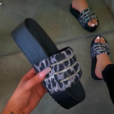 China 2021 Fashion Trend New Fashion Large Size Height Increasing Heels Shoes Indoor Outdoor Women's Slippers For Women Slip Slippers for sale