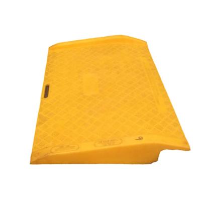 China Road Safety BS Safekerb Standard Plastic Ramp / Portable Plastic Curb Ramp for sale