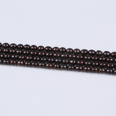 China Natural Jewelry 4.5-5mm Rice Shape Loose Beads Freshwater Pearl Strand for sale