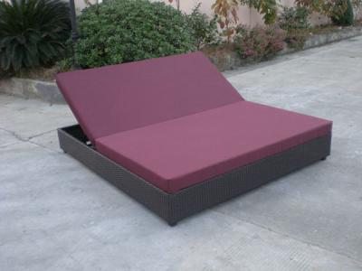 China Daybed material del salón de la calesa de la rota al aire libre en el doble, cubierta del amortiguador con la parte posterior ajustable en venta