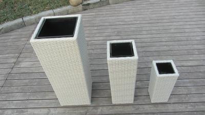 China White PE Rattan Wicker Flower Pot For Indoor Home / Living Room for sale