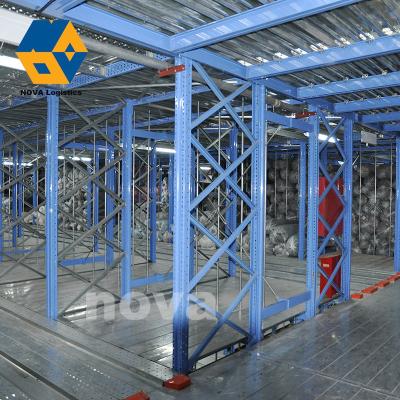 China El entresuelo del metal de la plataforma del almacenamiento de Warehouse suela resistente de varias filas azul en venta