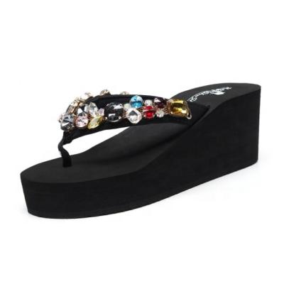 China Women's Anti-Slippery Flip-Flops Anti-Slippery Rhinestone Style Fashion Summer Wedge Slippers for sale