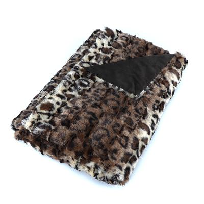 China Microfiber Insulated Anti-Static Plush PV Covers Mink Throw Chair Sofa Airplane Leopard Soft Fluffy Warm Faux Fur Portable Travel Blankets for sale