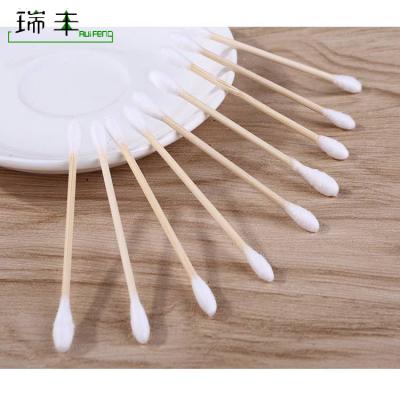 China Nail Salon OPP Bag Wrapped Disposable Cosmetic Wooden Cotton Stick Earbuds for sale