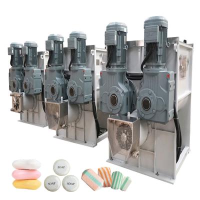 China Precise Soap Noodles Mixing With Soap Mixer Machine And Electric/Steam Heating for sale