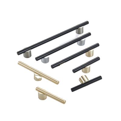 China Furniture Industrial Handle Hardware Kitchen Drawer Handle Luxury Zinc Alloy Door Knobs for sale