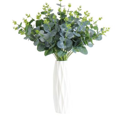 China Celebration Eucalyptus Leaves Artificial Flowers Artificial Wedding for sale