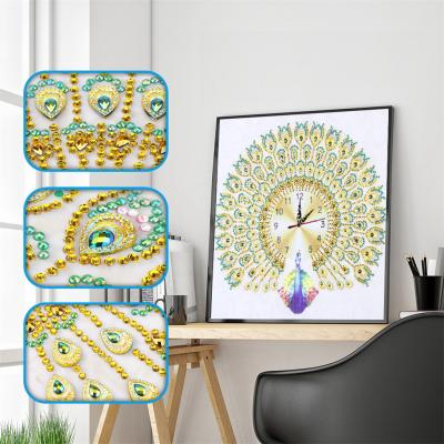 China Modern 5D Diamond Pattern Rhinestone Diy Diamond Painting Cross Stitch Peacock Diamond Embroidery Clock for sale