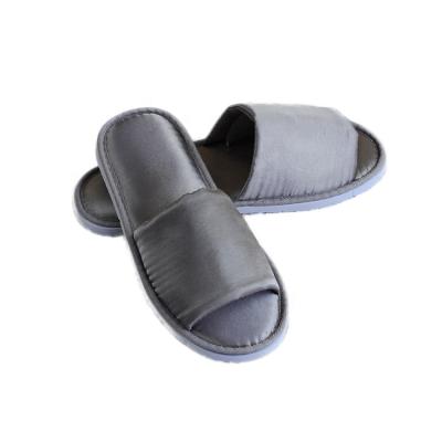 China Disposable Fashionable Washable Satin Slippers Unisex Hotel Closed Toe Spa Slippers for sale