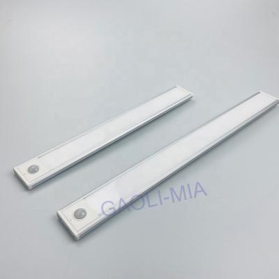 China 30CM 40CM 45CM LED WALL MOTION SENSOR STRIP 3M MAGNET WALL WALL MOTION SENSOR strip bar cabinet LIGHTWEIGHT WIRELESS INFRARED cabinet aluminum cover for sale