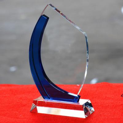 China Europe Yiwu Years Crystal Moon Bend Crystal Glass Trophy Empty Custom Award for sale