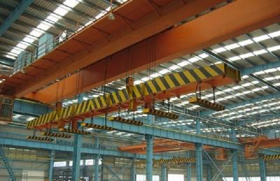 China High Speed Double Girder Overhead Crane With Magnet For Lifting Iron / Steel Blocks for sale