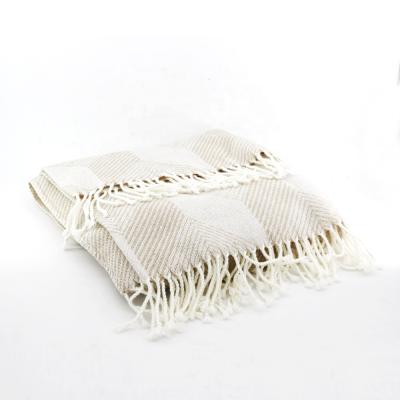 China The Folded Wholesale Eine Decke. Custom Design Throw Blanket European Style Home Decor Blanket for sale