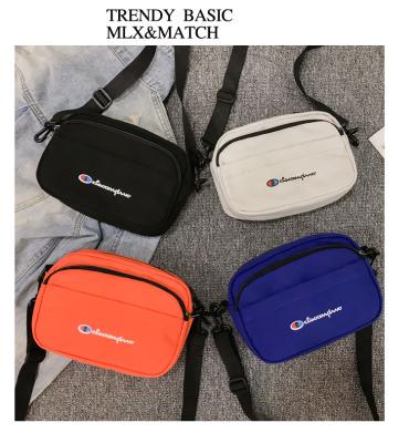 China 2022 New CIA Fashion Tide Student Mobile Phone Bag College Style One-shoulder Female Messenger Bag Small Canvas Bag for sale