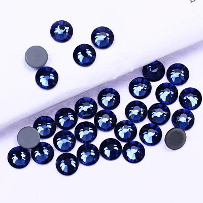 China Flatback Dongzhou Xilion Rose Flatbacks Hotfix On Crystal Rhinestone For Dress Accessories for sale