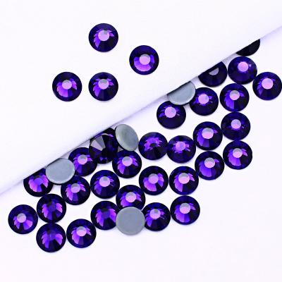 China High Quality Purple Flatback Velvet Flatback Glass Chaton Hot Fix Iron On Rhinestone For Garment for sale