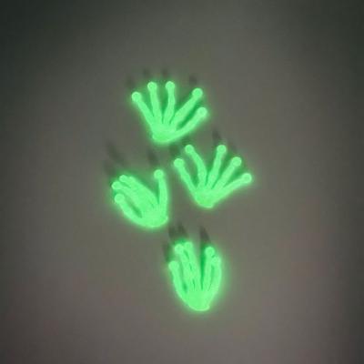 China Funny Educational Toy Amazon Hot Sale Luminous Sticky Hands Sticky Palm Soft Halloween Toys For Children for sale