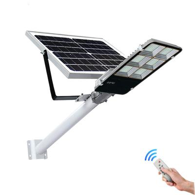 China ROAD Flyinglighting 300w 100w 150w 200w led solar dusk to dawn solar powered street lights IP65 for sale