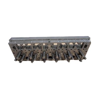 China Building Material Stores Cummins 6C8.3 Engine Cylinder Head With Valve 3802261 for sale