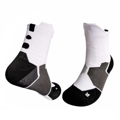 China Breathable Custom Design Socks Crew Sports Socks Mens Basketball Socks Sports For Men for sale